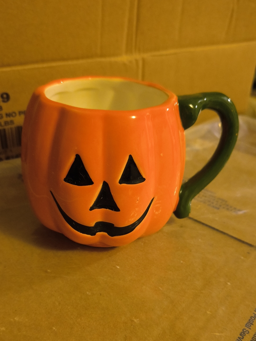 Ceramic Pumpkin Jack-O'-Lantern Mug — Orange with Green Handle